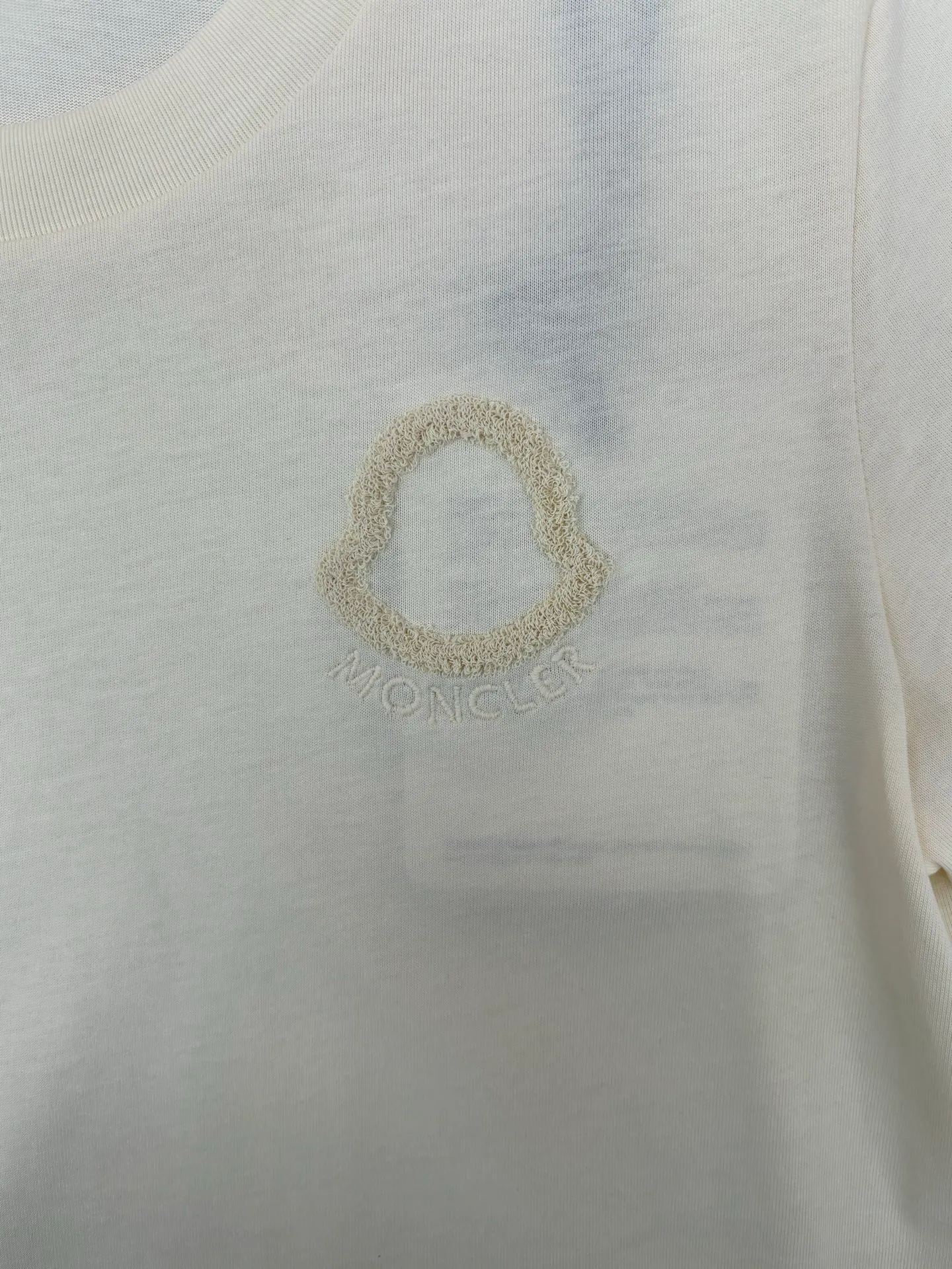 SS 26 T Sizes：S. M. L